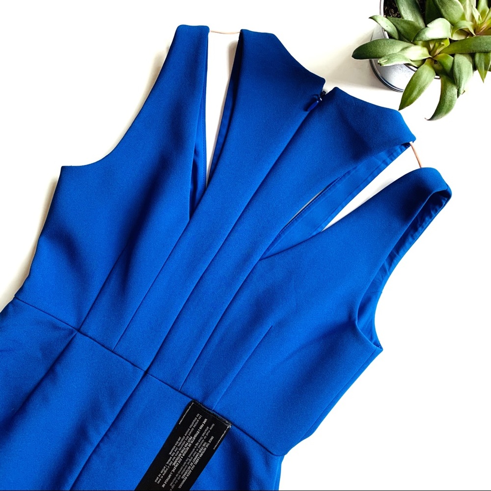 BCBGMAXAZRIA Blue Sleeveless A-Line Mini Dress - Picture 2 of 11